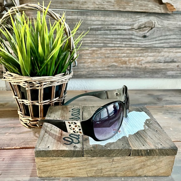 Fossil Sunglasses - Picture 1 of 11